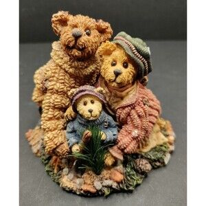 Boyds Bears Figurine Stephanie John & George "The Family Tree" From 2001